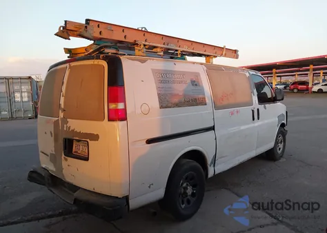 2007 Chevrolet Express Work Van из США, поврежденный, VIN 1GCFG15X971110793
